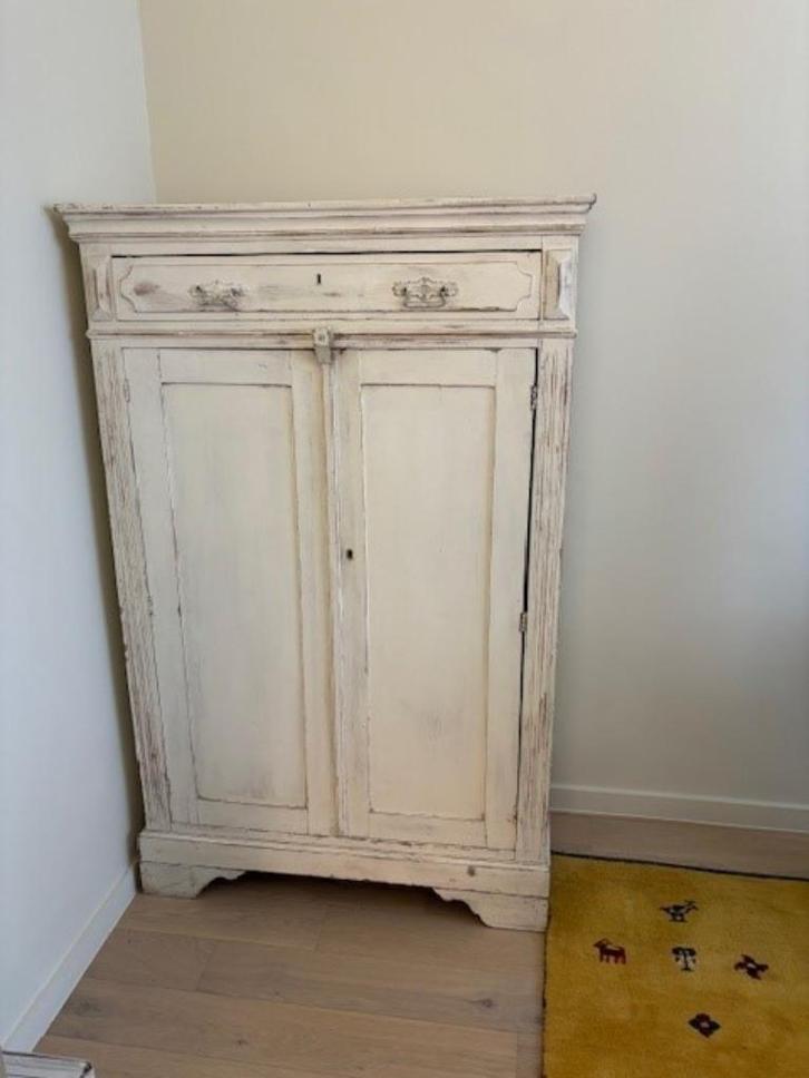Meuble Lingère, patinée blanche, Antiquités & Art, Antiquités | Meubles | Armoires, Enlèvement