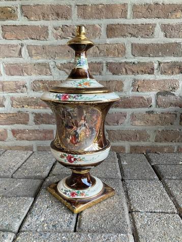 vaas H. Bequet Quaregnon 38 cm (genummerd !) Belgium beschikbaar voor biedingen