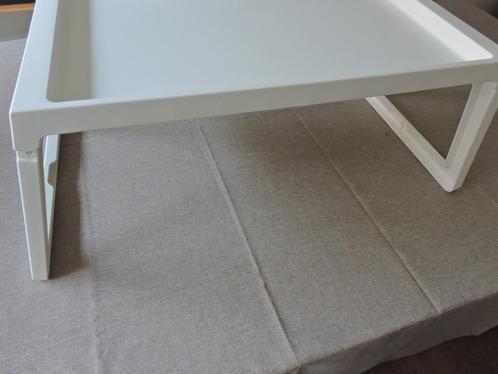 Ikea bed tafeltje  "Klipk" ontbijt, tablet. lezen, Huis en Inrichting, Tafels | Bijzettafels, Zo goed als nieuw, Rechthoekig, Kunststof