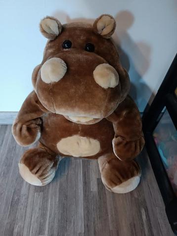 Knuffel ter decoratie of voor kinderen. beschikbaar voor biedingen