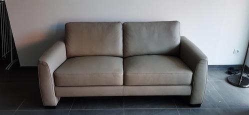 Lederen zetel - NIEUWSTAAT, Huis en Inrichting, Zetels | Zetels, Zo goed als nieuw, Rechte bank, Overige maten, 150 tot 200 cm