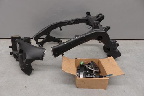 GSXR1000 2022 accidentée carte grise, Motoren, Motoren | Suzuki, Bedrijf, Super Sport, meer dan 35 kW, 4 cilinders, Ophalen