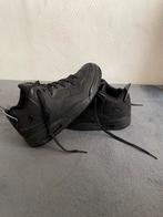 Jordan zwarte schoenen, Sport en Fitness, Ophalen, Zo goed als nieuw