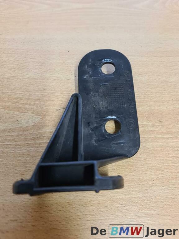 Bumpersteun linksvoor zwart BMW 3-serie E36 51118122577, Auto-onderdelen, Carrosserie, BMW, Gebruikt, Ophalen of Verzenden