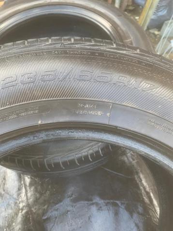 Pneus 235/65/R17 Goodyear