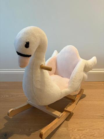 Schommeldier zwaantje wit beschikbaar voor biedingen
