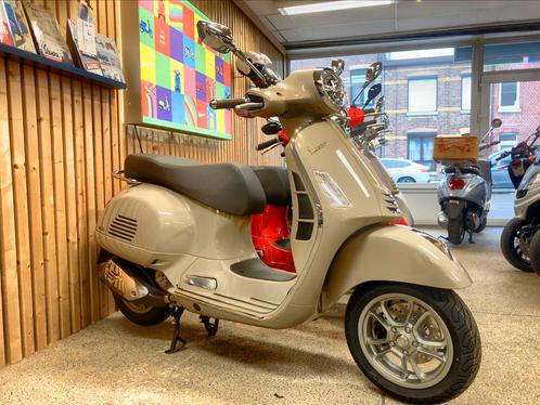 Vespa Gts 300, Vélos & Vélomoteurs, Scooters | Vespa, Neuf, Enlèvement ou Envoi