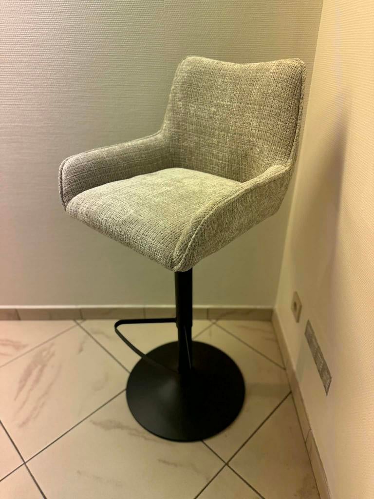 Barkruk, Ophalen, Nieuw, In hoogte verstelbaar