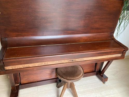 Piano te koop, Muziek en Instrumenten, Piano's, Gebruikt, Piano, Bruin, Ophalen