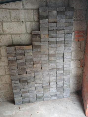 206 pavés 15X15X6cm beschikbaar voor biedingen