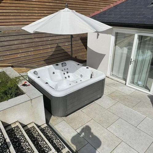 Nieuw 5-persoons jacuzzi💥Nu reserveren💦FULL OPTION💦€4999, Tuin en Terras, Vijvers, Nieuw, Ophalen of Verzenden