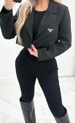 Prada cropped blazer maat S nieuw, Kleding | Dames, Verzenden, Zwart, Nieuw, Jasje