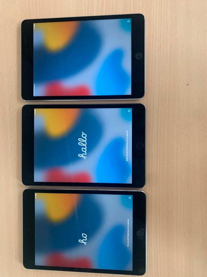 Ipad 4 Mini, in totaal 3 stuks, Computers en Software, Apple iPads, Gebruikt, Apple iPad Mini, Wi-Fi, Zwart, Ophalen