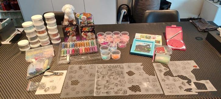 Lot van allerhande knutselspullen (stickers, schrinkel,...), Hobby en Vrije tijd, Knutselen, Gebruikt, Materiaal, Ophalen of Verzenden