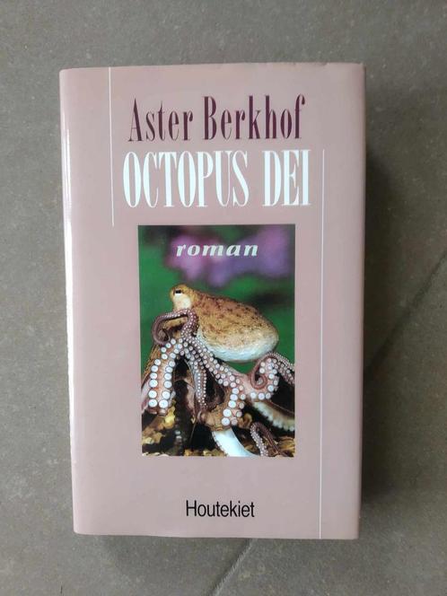 Aster Berkhof, Octopus Dei, hardcover, Boeken, Romans, Gelezen, België, Ophalen of Verzenden