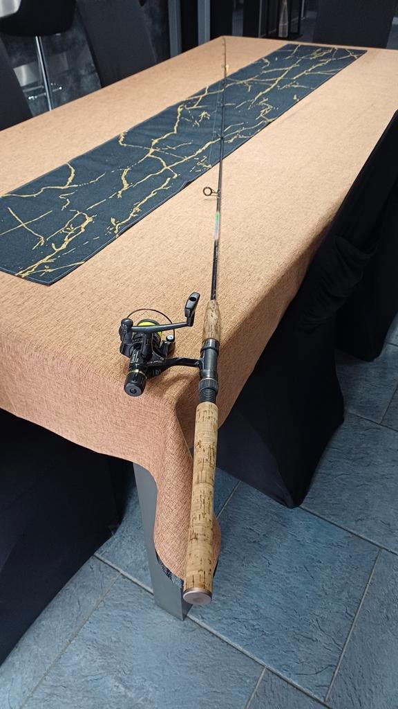 cannes truite arca  et moulinet rioby très très bon état., Sports nautiques & Bateaux, Pêche à la ligne | Général, Moulinet, Enlèvement