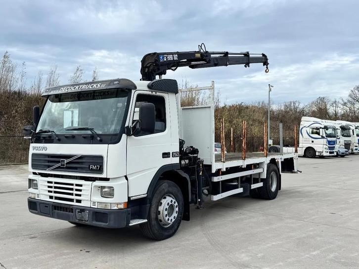 Volvo FM 250 + HIAB 102 (année de construction 2000), Autos, Camions, Entreprise, Achat, Volvo, Autres carburants, TVA déductible