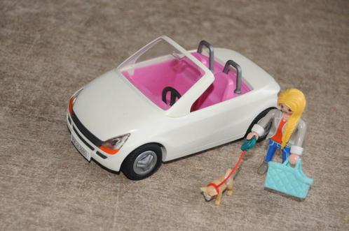 Playmobil 5585 voiture décapotable blanche avec dame et chie, Enfants & Bébés, Jouets | Playmobil, Comme neuf, Ensemble complet