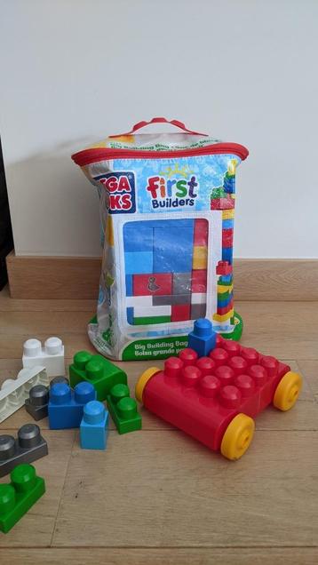 Mega Bloks bouwblokken + wielen + banen beschikbaar voor biedingen