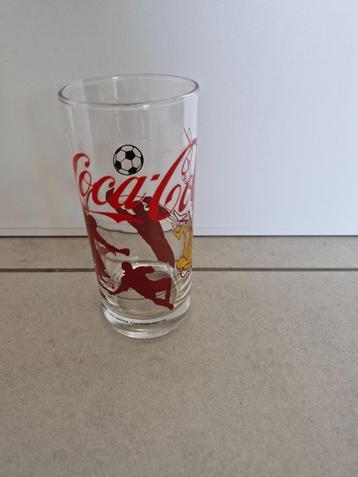 glas Coca Cola beschikbaar voor biedingen
