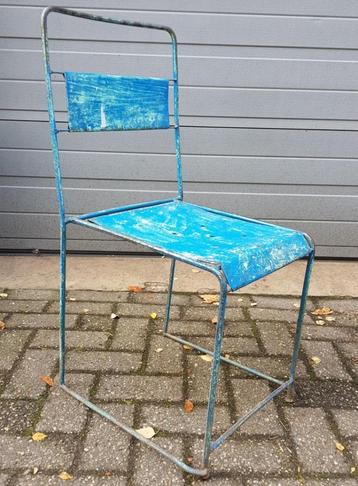 10x Industriele retro vintage metalen stoelen stapelbaar