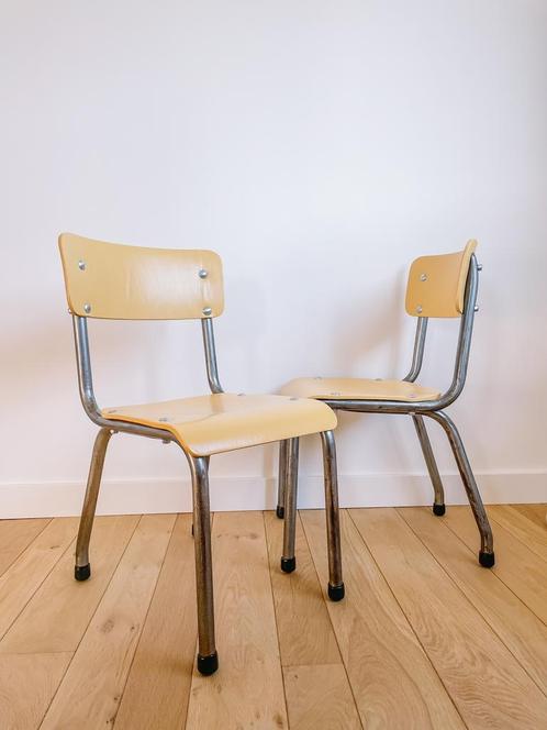 kinder schoolstoel, Huis en Inrichting, Stoelen, Gebruikt, Twee, Hout, Metaal, Overige kleuren, Ophalen