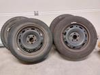 4 winterbanden op stalen velgen voor o. a. Skoda Fabia, Auto-onderdelen, Banden en Velgen, Ophalen, 14 inch, Gebruikt, Banden en Velgen