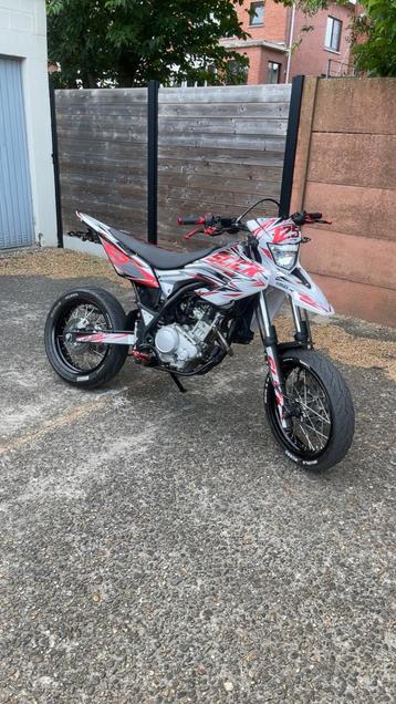 Yamaha WR125X, 125 cm³, Particulier, 1 cylindre, SuperMoto