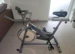 Spinningfiets, Sport en Fitness, Fitnessapparatuur, Ophalen, Zo goed als nieuw, Spinningfiets