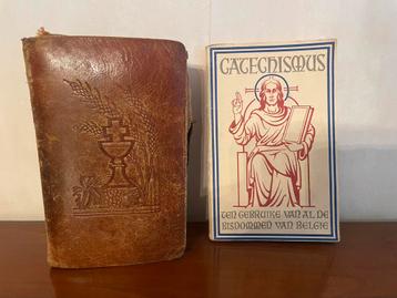 Antieke religieuze boeken beschikbaar voor biedingen
