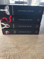 4 delige serie van Stephenie Meyer, Ophalen