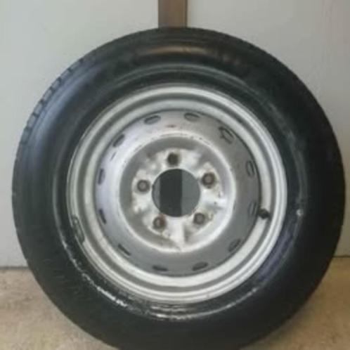 Jantes avec Pneus Hiver pour 4 x 4 Lada Niva ou autres., Auto-onderdelen, Banden en Velgen, Band(en), Winterbanden, 16 inch, 175 mm