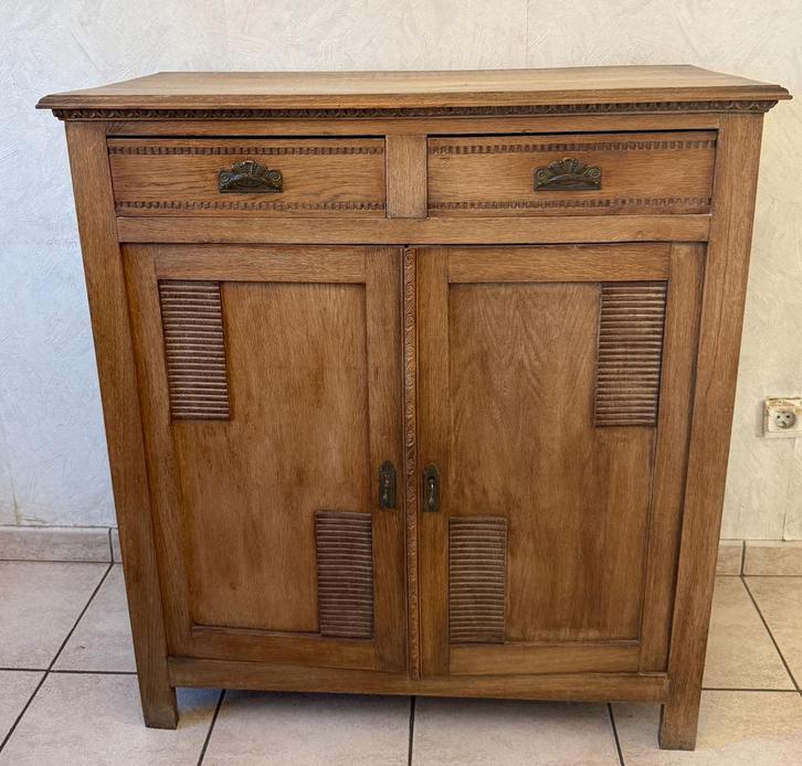 Oud eiken kastje, Antiek en Kunst, Antiek | Meubels | Kasten, Ophalen