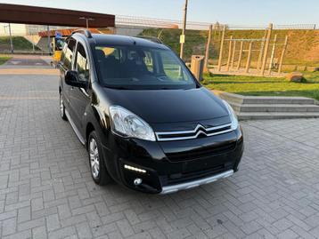 Citroën Berlingo 1.6HDI 7 Ziplaatsen Airco Euro6, Auto's, Citroën, Voorwielaandrijving, Zwart, Berlingo, Particulier