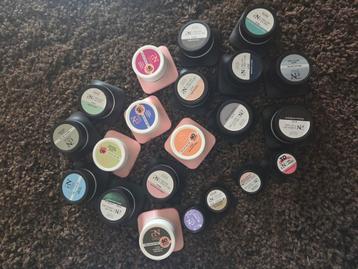 Nagelstyliste Gel beschikbaar voor biedingen