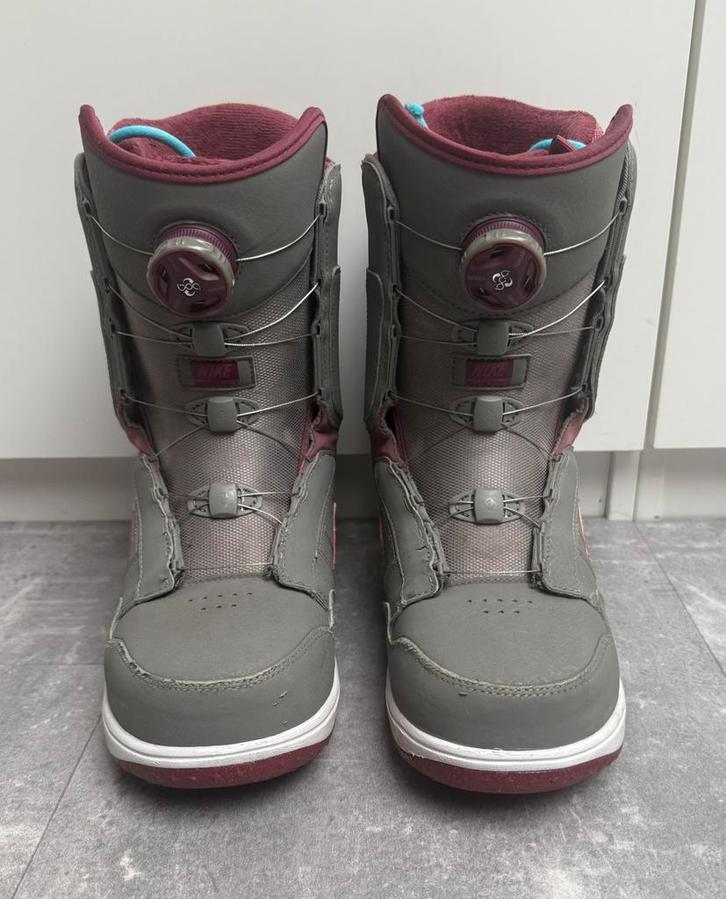 Nike Snowboard boots als nieuw, Sport en Fitness, Snowboarden, Zo goed als nieuw, Snowboots, Ophalen