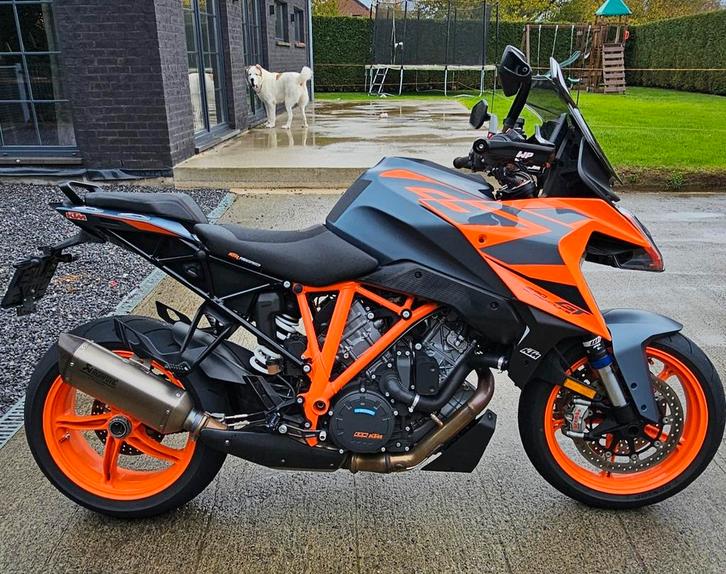 Ktm 1290 Superduke Gt 2023, Motos, Motos | KTM, Particulier, Naked bike, plus de 35 kW, 2 cylindres, Permis Moto A, ABS, Régulateur de vitesse