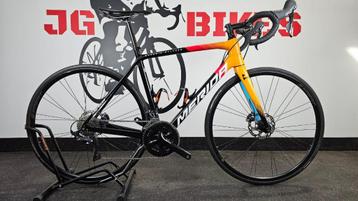 Racefiets Merida Scultura 5000 disc Bahrain Mclaren carbon beschikbaar voor biedingen