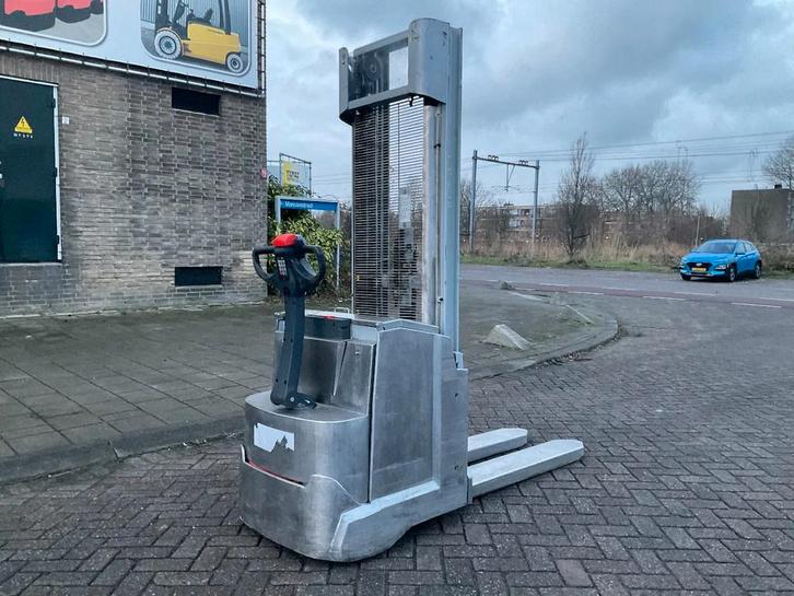 Toyota SWE120L 1200KG 4.75METER RVS STAPELAAR / HEFTRUCK, Zakelijke goederen, Machines en Bouw | Heftrucks en Intern transport