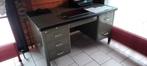 Vintage metalen bureau, Huis en Inrichting, Bureaus, Ophalen, Zo goed als nieuw, Bureau