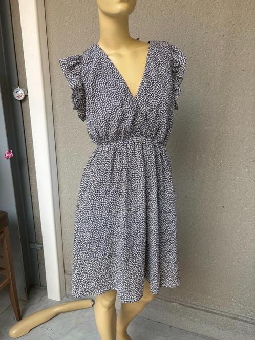 in april 1986 m/l, Kleding | Dames, Jurken, Zo goed als nieuw, Maat 38/40 (M), Overige kleuren, Boven de knie, Ophalen of Verzenden