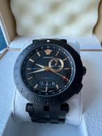 Montre VERSACE V-Race GMT Alarm Swiss Made full set box, Bijoux, Sacs & Beauté, Montres | Femmes, Enlèvement ou Envoi, Comme neuf