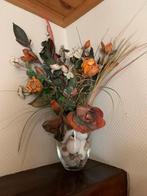 Fleurs artificielles dans un vase, Maison & Meubles, Comme neuf