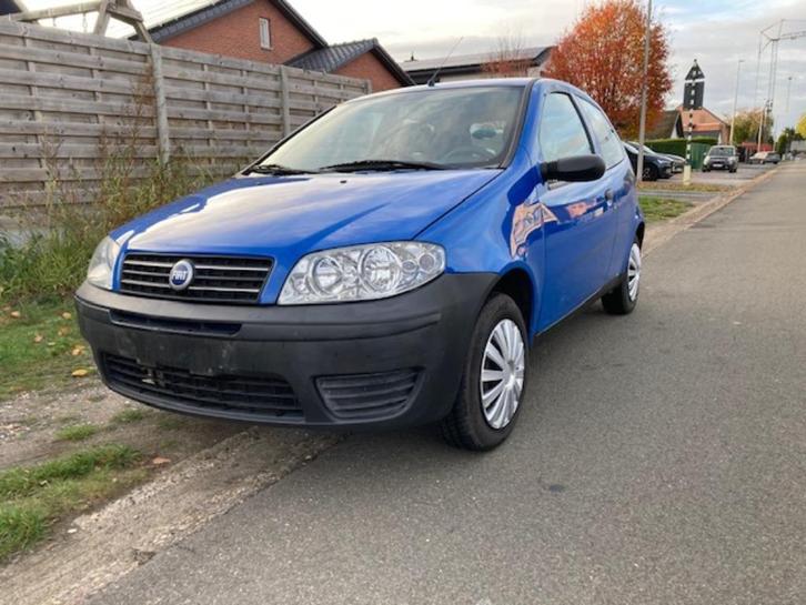 punto 1200 benz. 129 000 km is blanco gekeurd voor verk eur4, Auto's, Fiat, Particulier, Punto, ABS, Airbags, Alarm, Bluetooth