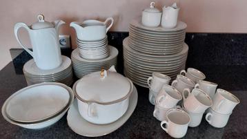 Eetservies Bavaria beschikbaar voor biedingen