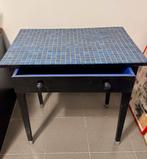 Mooi tafeltje voor buiten., Ophalen