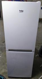 Beko koelkast met 3 vrieslades, Elektronische apparatuur, Koelkasten en IJskasten, Ophalen, Gebruikt, 200 liter of meer, Met aparte vriezer