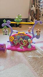Maison Littlest Petshop + 6 figuren en accessoires, Ophalen of Verzenden, Zo goed als nieuw, Accessoires