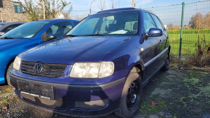 vw polo 1.4i 138000km GROOT OPEN DAK euro 4 2001, Auto's, Volkswagen, Bedrijf, Te koop, Polo, ABS, Airbags, Boordcomputer, Centrale vergrendeling