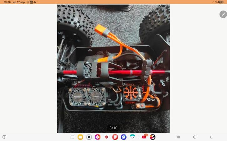 Arrma notorious 1/8  6s  met lipo's en lader sky rc, Hobby en Vrije tijd, Modelbouw | Radiografisch | Auto's, Zo goed als nieuw